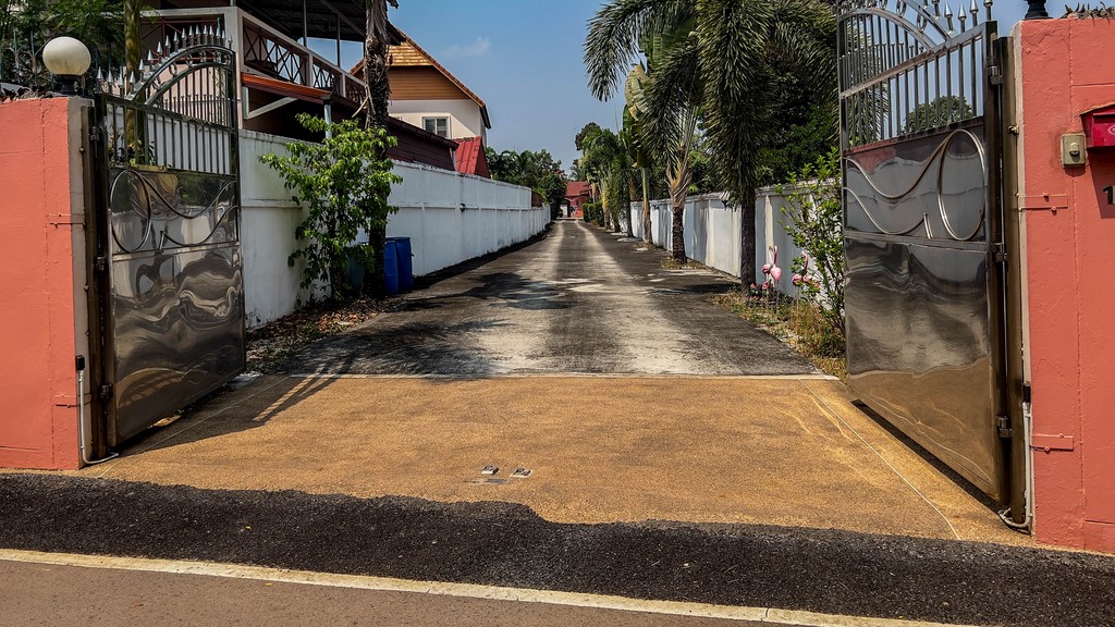 3BR Villa for sale Udon Thani by Owner