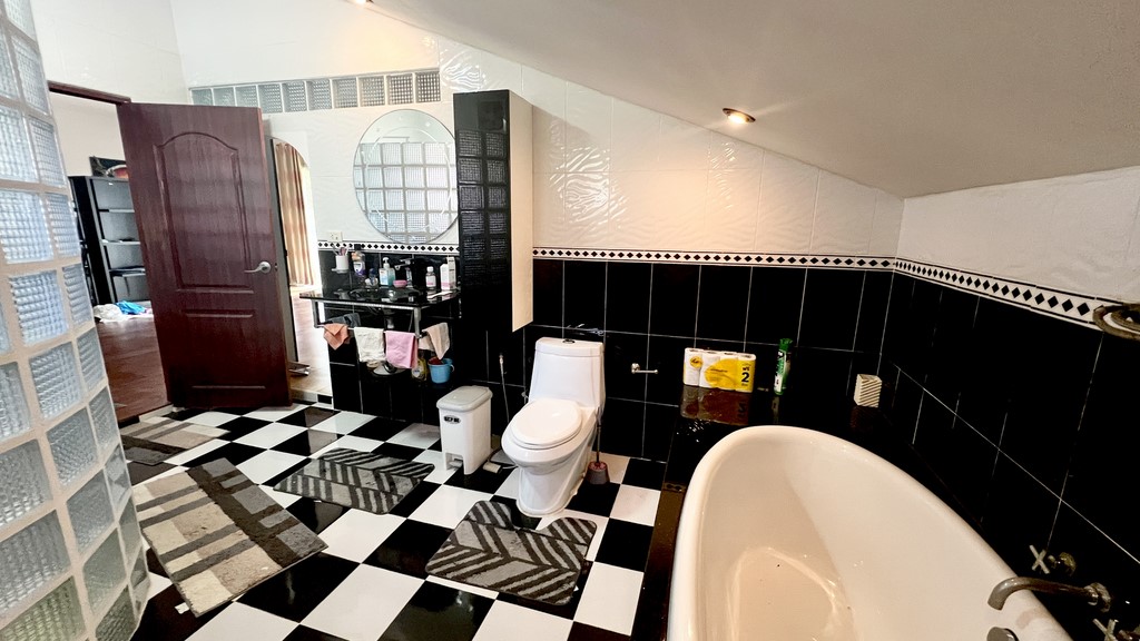 3BR Villa for sale Udon Thani by Owner